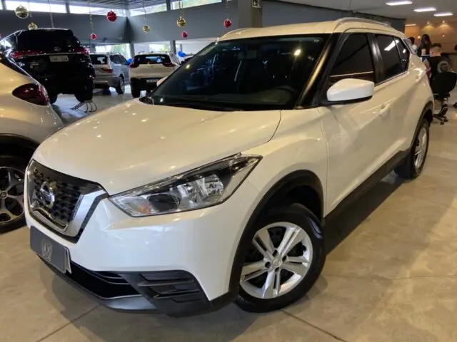 Nissan Kicks 1.6 S (Flex)