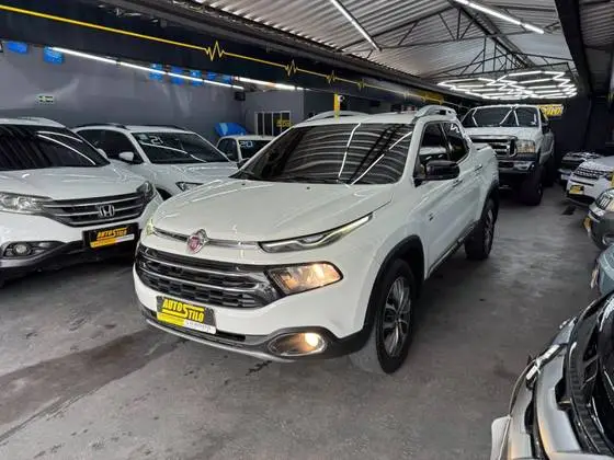 Carro Fiat Toro 2018 Volcano 2.0 diesel AT9 4x4