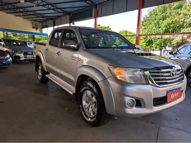 Carro Toyota Hilux Cabine Dupla 2013 Hilux 3.0 TDI 4x4 CD SR (Aut)