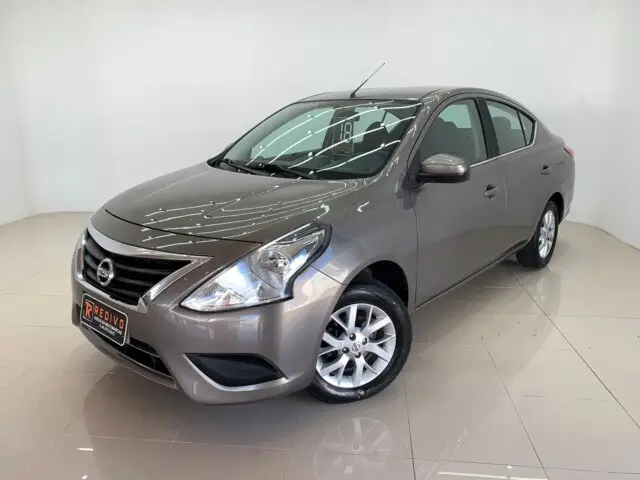 Carro Nissan Versa 2018 1.6 16V SV (Flex)