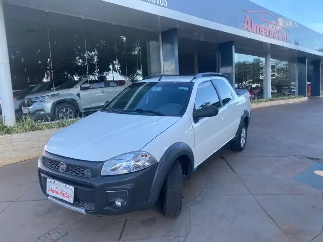 Carro Fiat Strada 2017 Hard Working 1.4 (Flex) (Cabine Dupla)