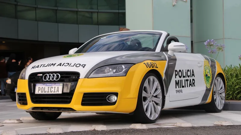 Polícia do Paraná viraliza com Porsche, Audi e Camaro como viaturas 