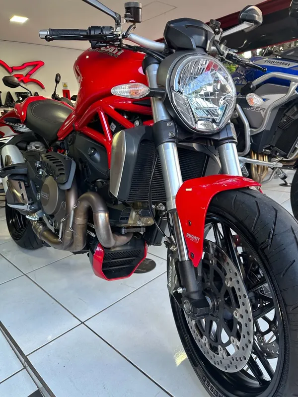 Ducati monster 821 red hotsell
