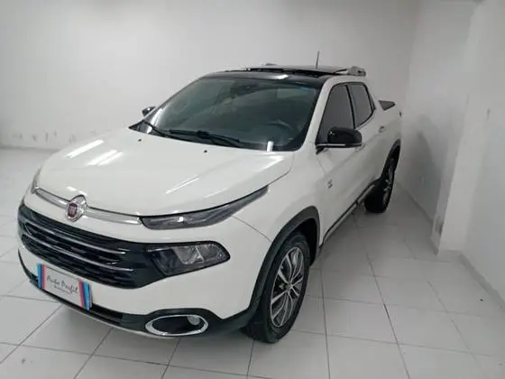 Carro Fiat Toro 2019 Volcano 2.0 diesel AT9 4x4