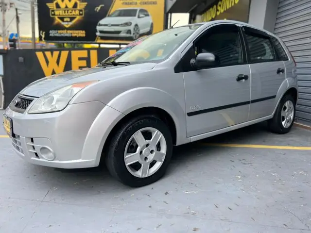 Carro Ford Fiesta Hatch 2010 1.0 (Flex)
