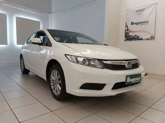 Honda Civic LXS 1.8 i-VTEC (Flex)