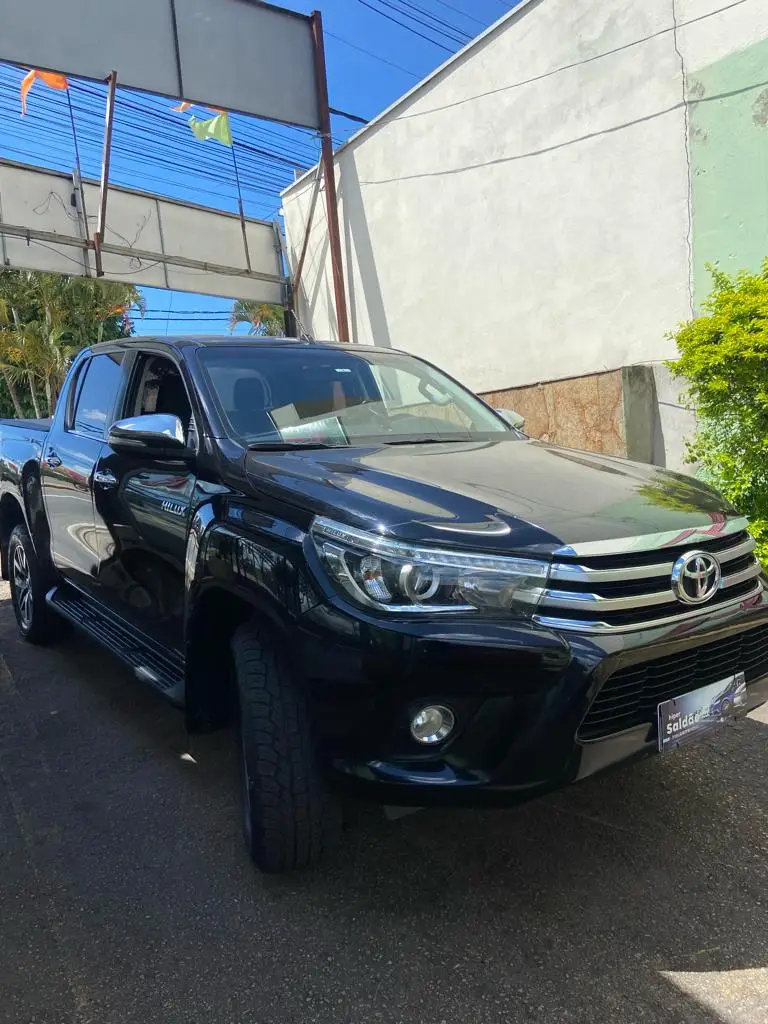 Toyota Hilux Cabine Dupla Hilux 2.8 TDI SRX CD 4x4 (Aut)