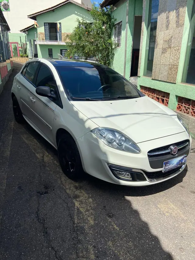 Carro Fiat Bravo 2016 Sporting 1.8 16V (Flex)