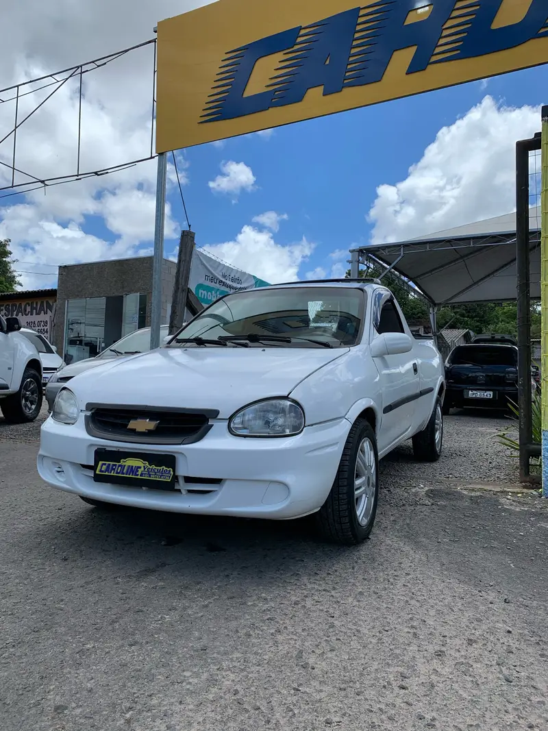 Chevrolet Corsa Hatch GL 1.6 MPFi 4p