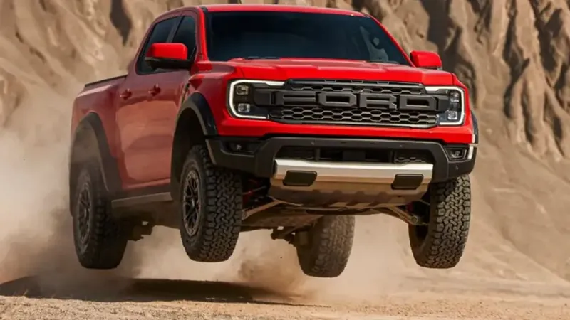 Ford Ranger Raptor tem V6 poderoso e leva menos carga que uma Fiat Strada