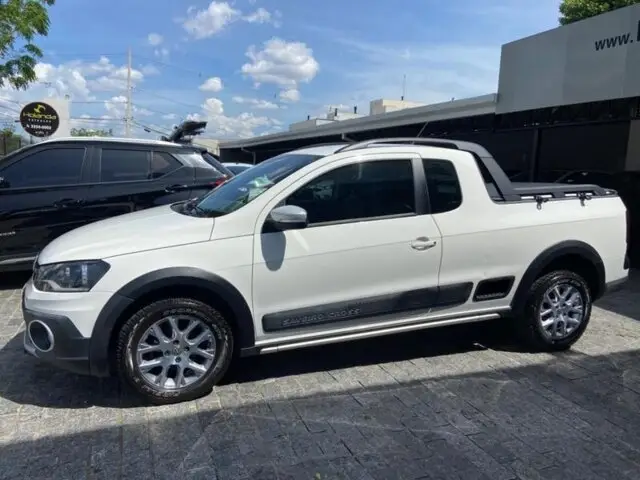 Carro Volkswagen Saveiro 2014 Cross 1.6 (Flex) (cab. estendida)