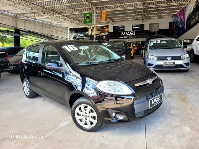 Carro Fiat Palio 2016 Attractive 1.4 Evo (Flex)