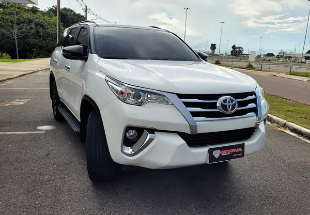 Carro Toyota SW4 2019 2.7 SRV 7L 4x2 (Aut) (Flex)