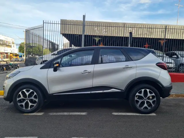 Carro Renault Captur 2018 Intense 2.0 16v (Aut) (Flex)