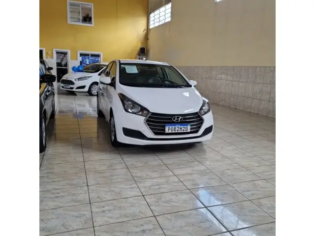 Carro Hyundai HB20S 2017 1.0 Comfort Style (Flex)