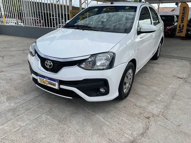 Carro Toyota Etios Sedan 2020 X 1.5 (Flex)