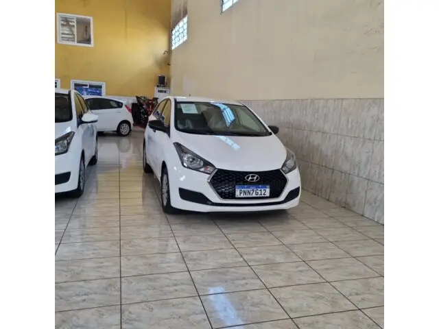 Carro Hyundai HB20S 2019 1.0 Unique (Flex)