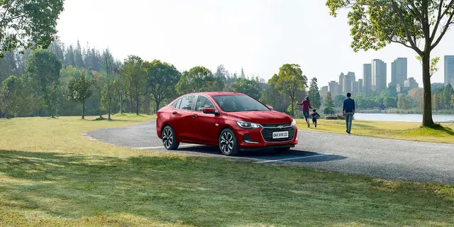 Carro Chevrolet Onix Plus 2025 Premier 1.0 Turbo (Aut.)