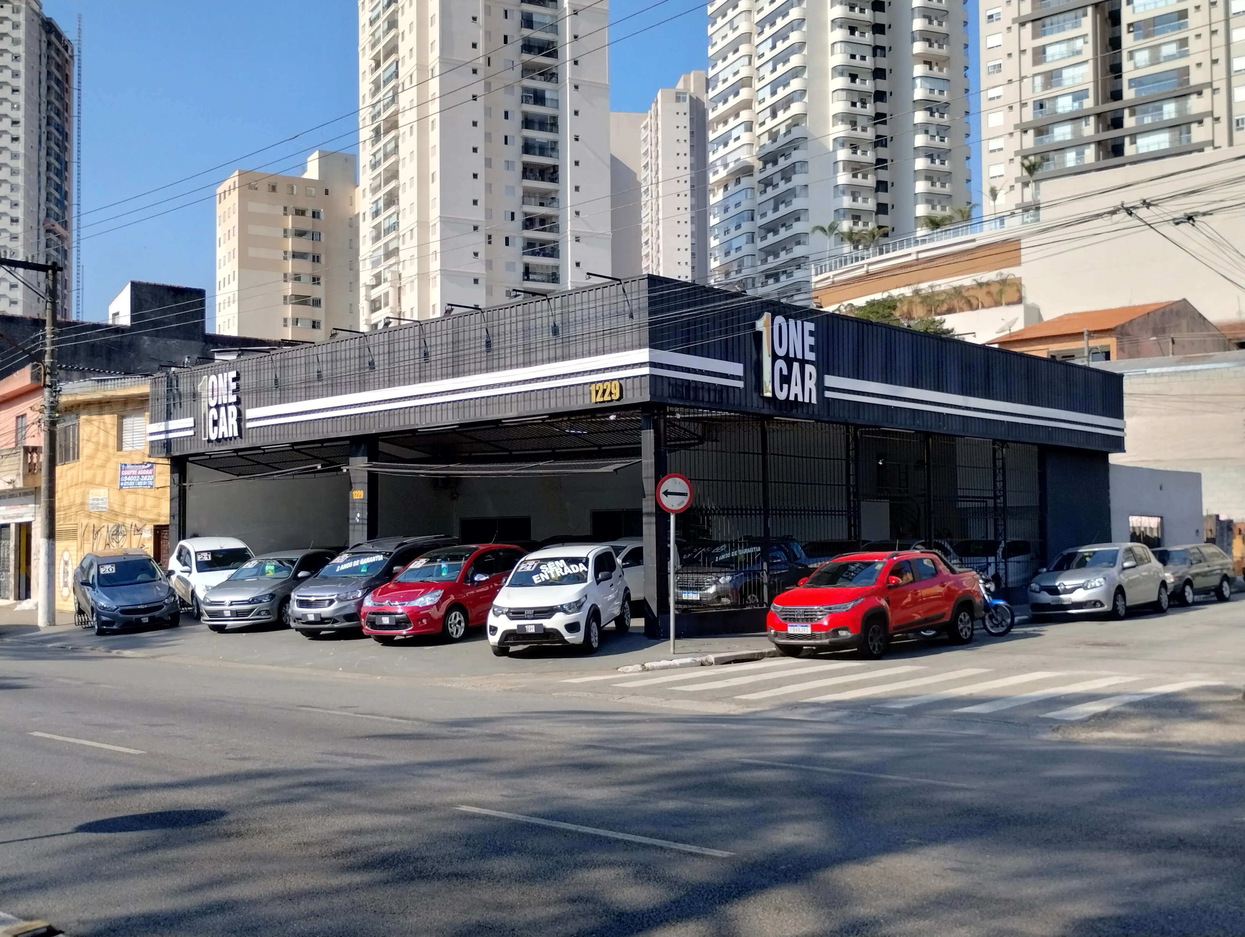 Fachada da loja One Car Veículos - Osasco - SP