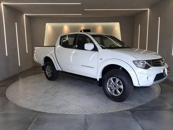 Carro Mitsubishi L200 Triton Sport 2013 3.2 Di-D 4x4 GLX