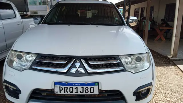 Carro Mitsubishi Pajero 2016 3.2 DI-D HPE 4WD (Aut)