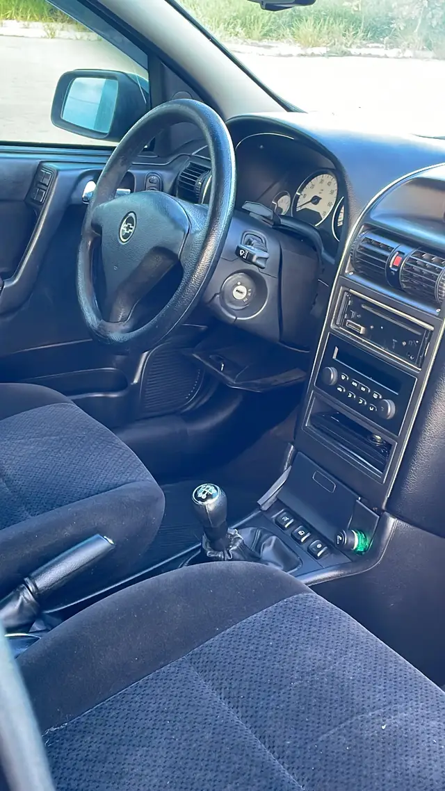 Carro Chevrolet Astra Hatch 2010 Advantage 2.0 (Flex)