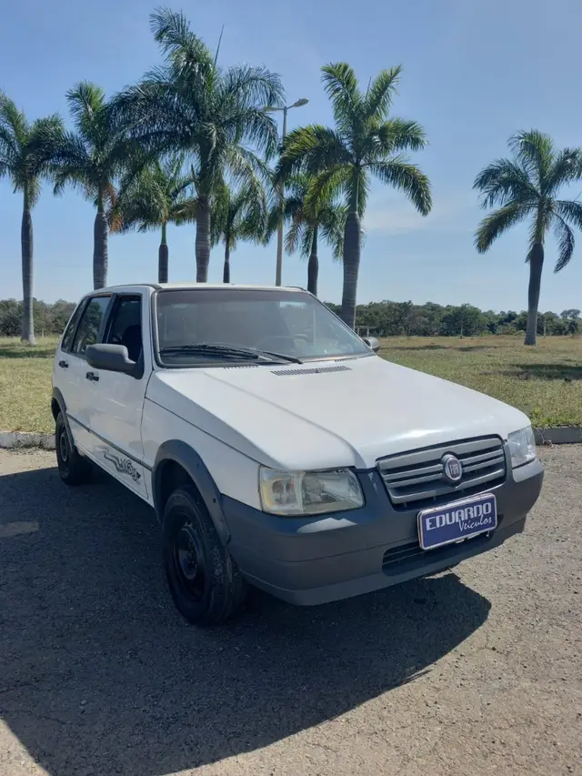Carro Fiat Uno Mille 2013 Fire Economy Way 1.0 (Flex) 4p