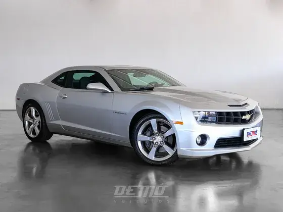 Carro Chevrolet Camaro 2011 6.2 2SS