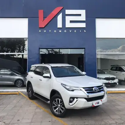Carro Toyota SW4 2020 2.8 TDI SRX 7L 4x4 (Aut) (Diesel)