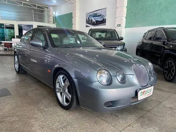 Jaguar R 4.2 V8