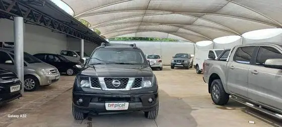 Nissan Frontier LE 4x4 2.5 16V (cab. dupla)
