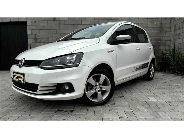 Carro Volkswagen Fox 2016 1.6 MSI Rock in Rio (Flex)