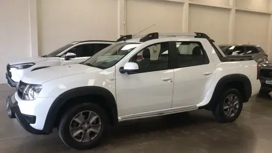 Carro Renault Duster Oroch 2016 2.0 16V Dynamique (Flex)