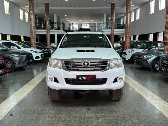 Carro Toyota Hilux Cabine Dupla 2015 Hilux 3.0 TDI 4x4 CD SRV (Aut)