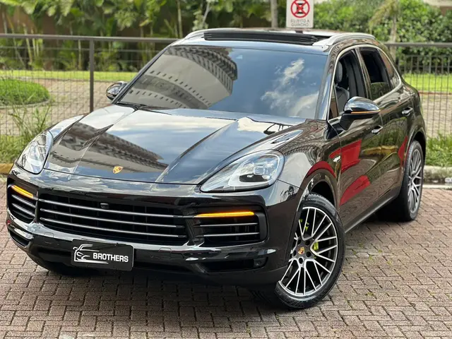 Carro Porsche Cayenne Coupé 2021 Turbo S-E-Hybrid