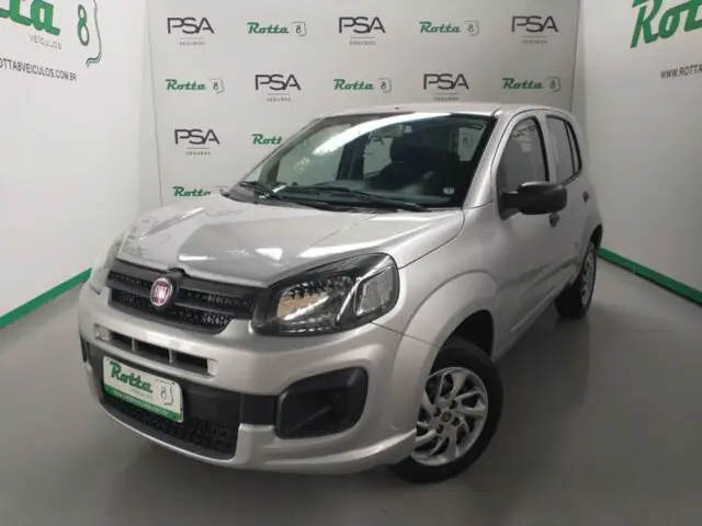 Fiat Uno Attractive 1.0 8V (Flex) 4p