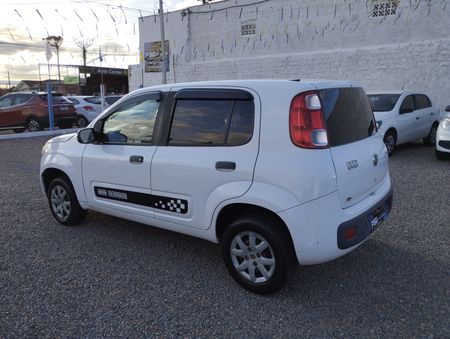 Uno Vivace Italia 1.0 8V (Flex) 4p