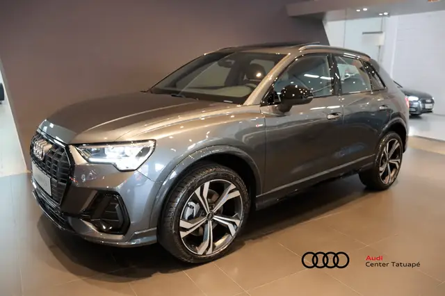 Carro Audi Q3 2024 Performance Black 2.0