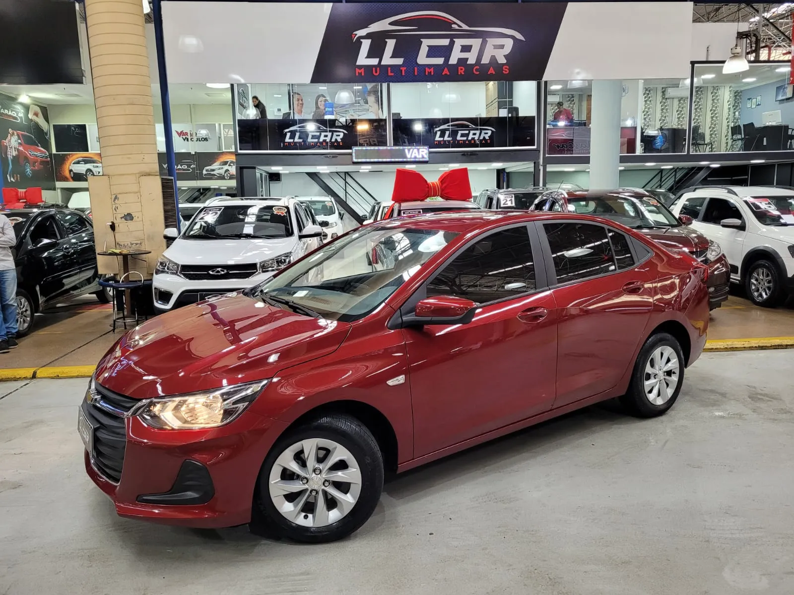 Fachada da loja LL CARROS MULTIMARCAS VEICULOS  - Santo André - SP