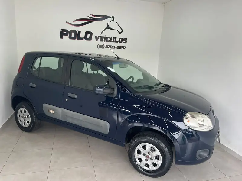 Fiat Uno Vivace 1.0 8V (Flex) 4p