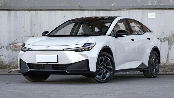 Presidente da Toyota acredita que veículos híbridos e movidos com hidrogênio serão a grande maioria 