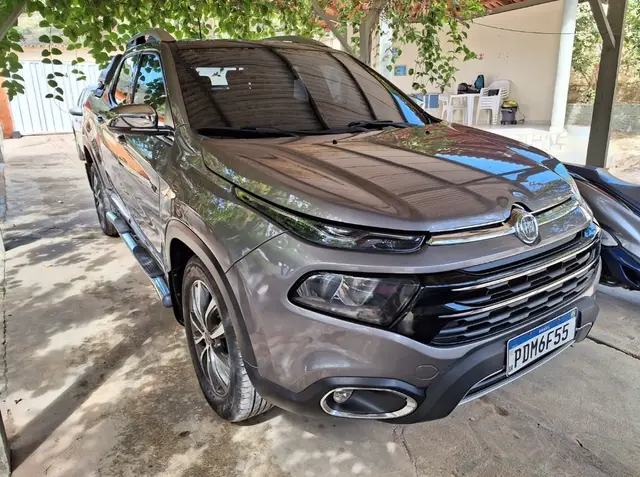 Carro Fiat Toro 2017 Freedom 2.0 diesel MT6 4x2