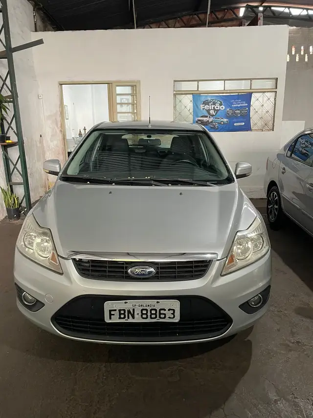 Carro Ford Focus Hatch 2012 GLX 1.6 16V (Flex)