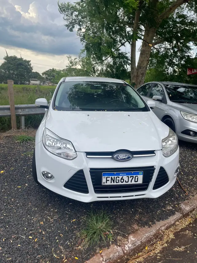 Carro Ford Focus Hatch 2014 SE 1.6 16V TiVCT