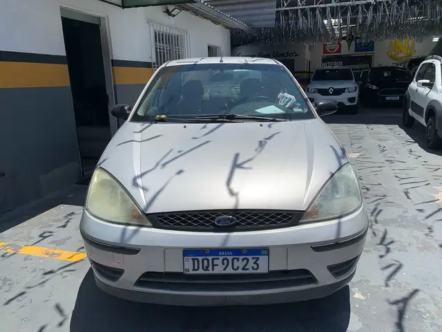 Carro Ford Focus Sedan 2006 GLX 1.6 8V
