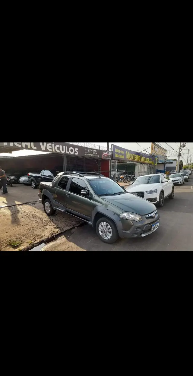 Carro Fiat Strada 2013 Adventure 1.8 16V Dualogic (Flex) (Cabine Dupla)