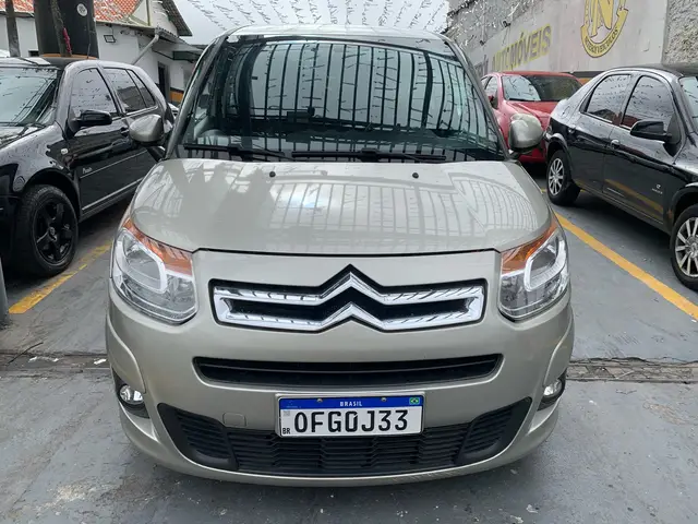 Carro Citroën C3 Picasso 2014 GLX 1.5 8V (Flex)
