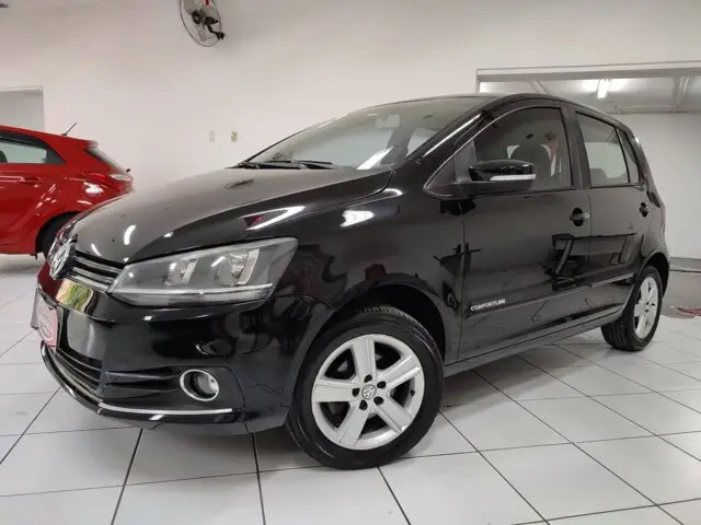 Carro Volkswagen Fox 2017 1.0 MPI Comfortline (Flex)