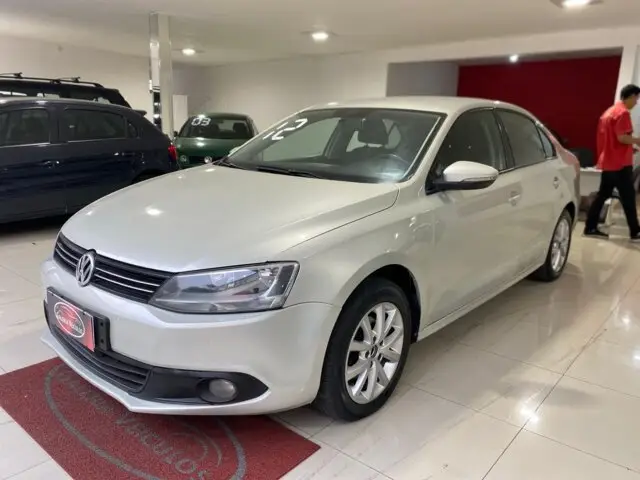 Carro Volkswagen Jetta 2012 2.0 Comfortline (Flex)