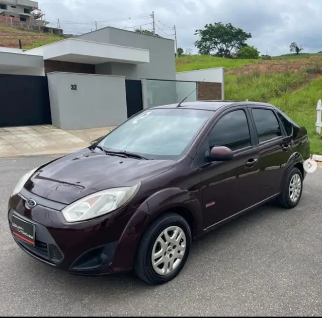 Carro Ford Fiesta Sedan 2012 1.6 (Flex)